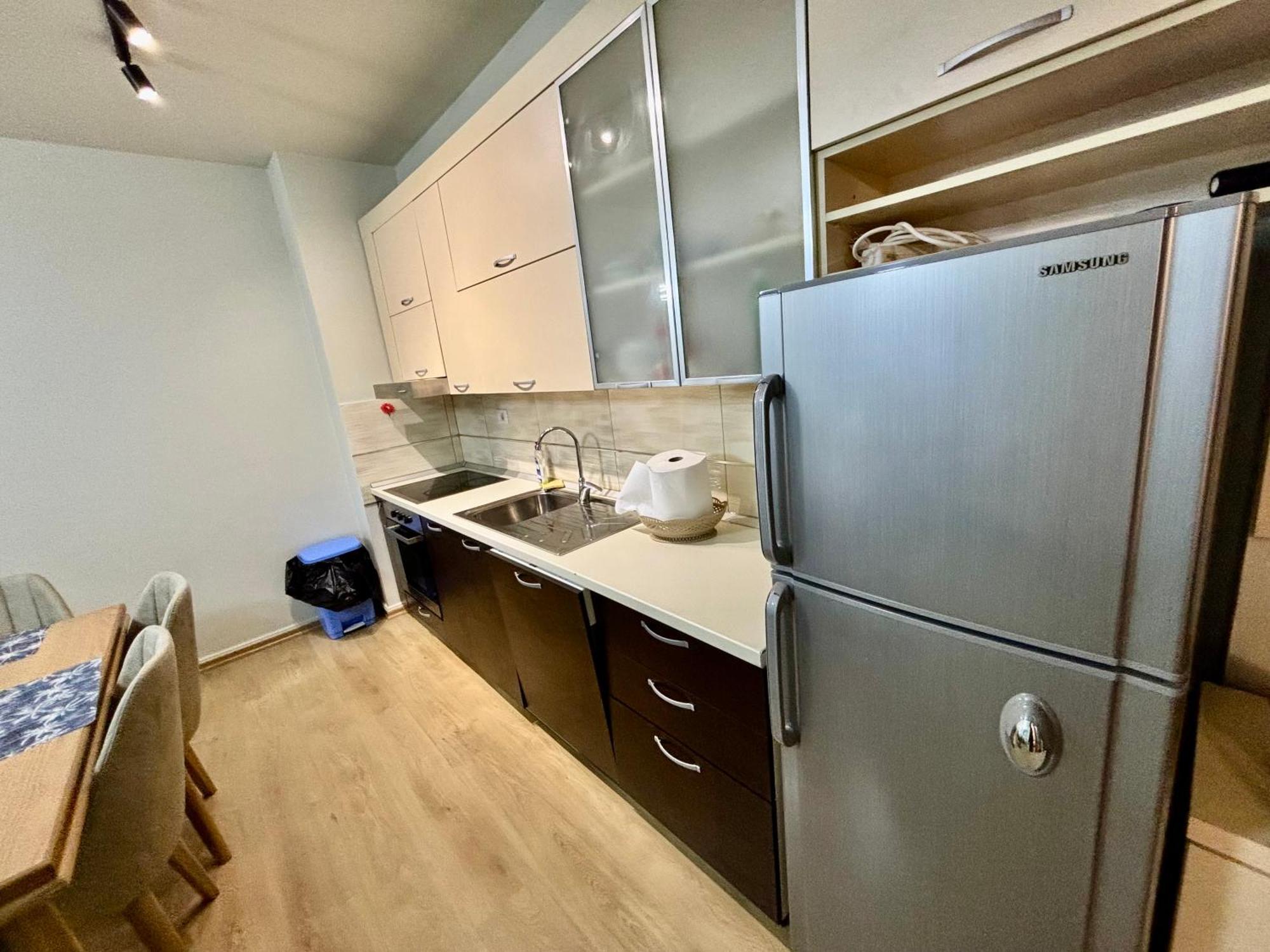 Edi'S Apartament Τίρανα Εξωτερικό φωτογραφία