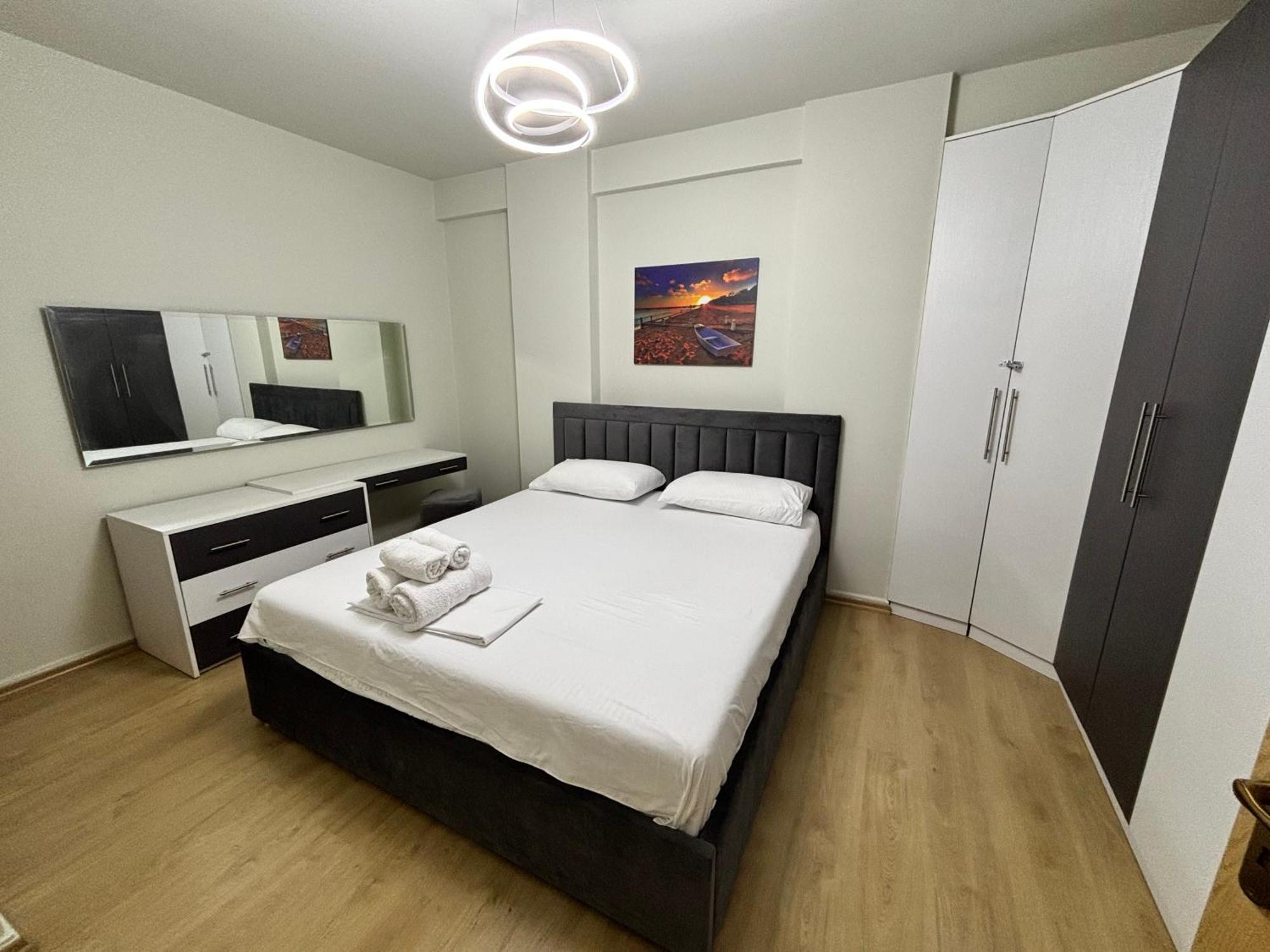 Edi'S Apartament Τίρανα Εξωτερικό φωτογραφία