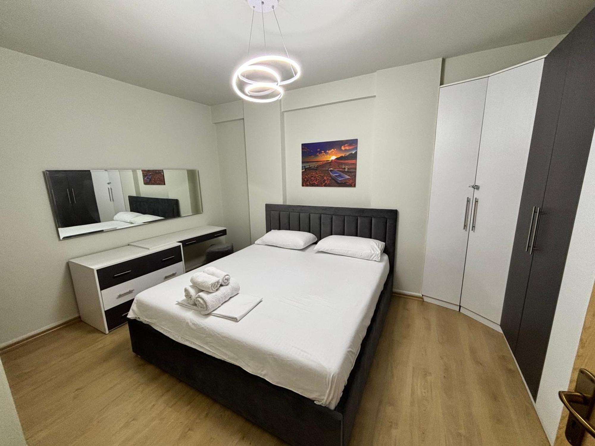 Edi'S Apartament Τίρανα Εξωτερικό φωτογραφία