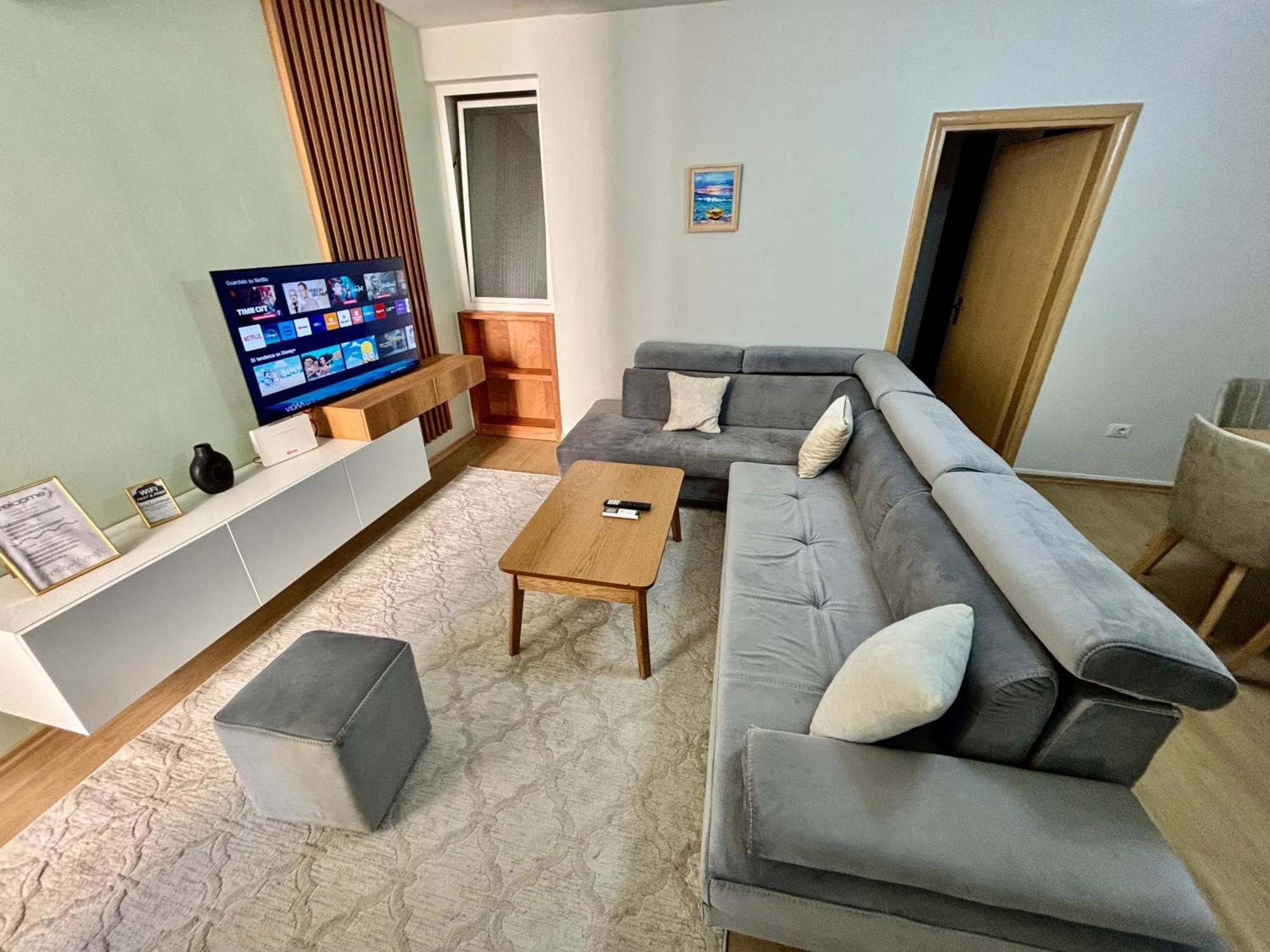 Edi'S Apartament Τίρανα Εξωτερικό φωτογραφία
